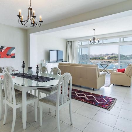 Stunning - Seafront 3-Bedroom 6Th Floor Sliema Buitenkant foto