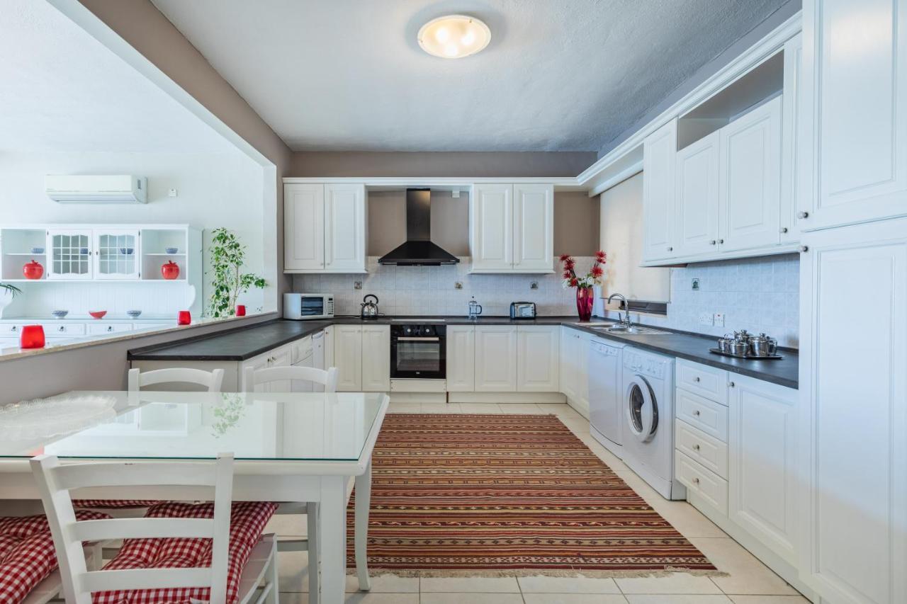 Stunning - Seafront 3-Bedroom 6Th Floor Sliema Buitenkant foto
